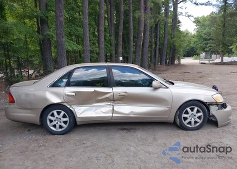 2000 Toyota Avalon Xls z USA, uszkodzony, nr VIN 4T1BF28B7YU043842